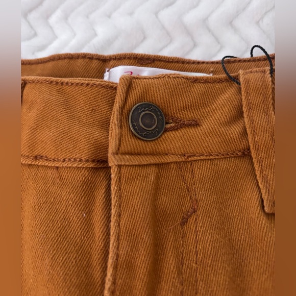 VIGOSS Shorts with Studs NWT - Picture 4 of 12